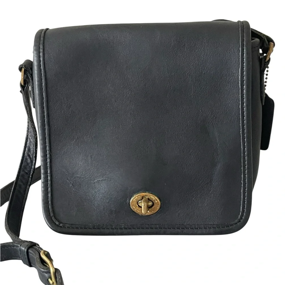 Vintage Coach Legacy Companion Flap Bag 9076 Black Leather Crossbody